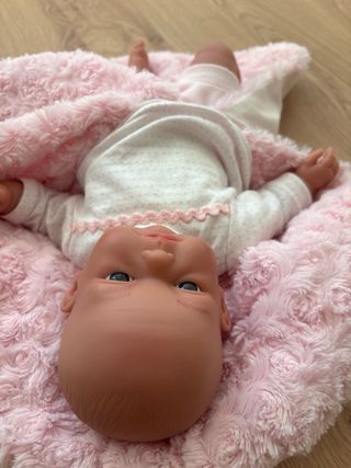Muñeco bebé recién nacido niña