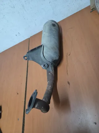 Tubo de escape Yamaha Neos