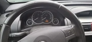 Opel Tigra 2004