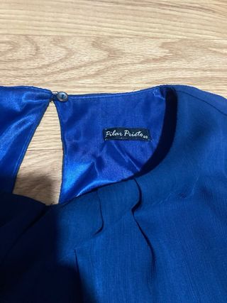 Blusa sin mangas azul de Pilar Prieto