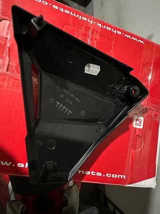 Tapa Lateral Batería BMW 1200/1250