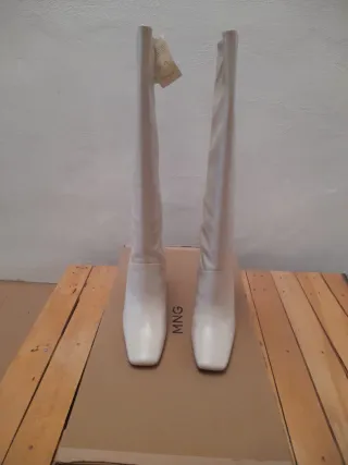 Botas altas Mango piel blancas nuevas