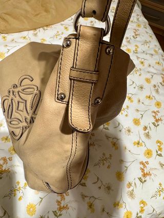 Bolso Loewe piel bandolera beige
