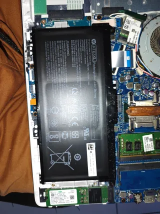 Portátil HP 15-da0083ns Blanco