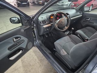 Renault Clio 2005