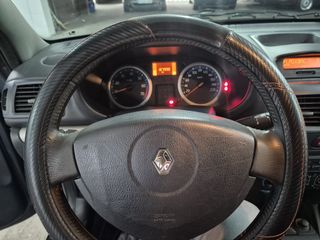 Renault Clio 2005