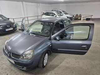Renault Clio 2005