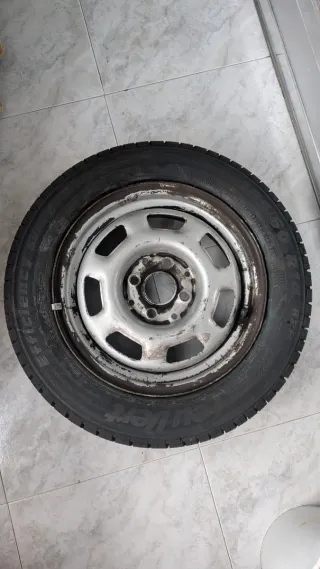 Neumático Feu Vert sin usar