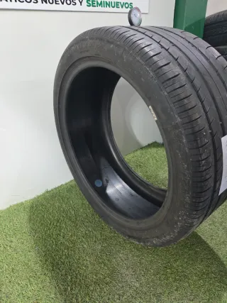 295 35 21 107Y MICHELIN LATITUDE SPORT