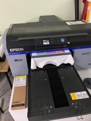 Impresora Epson SureColor F2100 DTG