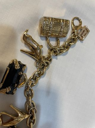 Pulsera Versace Original con Dijes