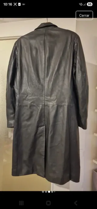 Abrigo largo de piel negro