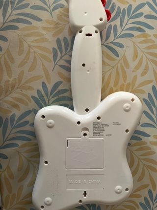 Guitarra de juguete musical