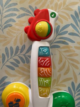 Guitarra de juguete musical