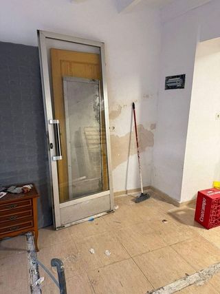 Local comercial en venta en Carolinas Bajas en Alicante