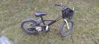 Bicicleta Btwin Dark Hero 500 para niños