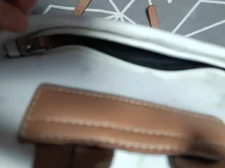 Mochila Parfois floral blanca