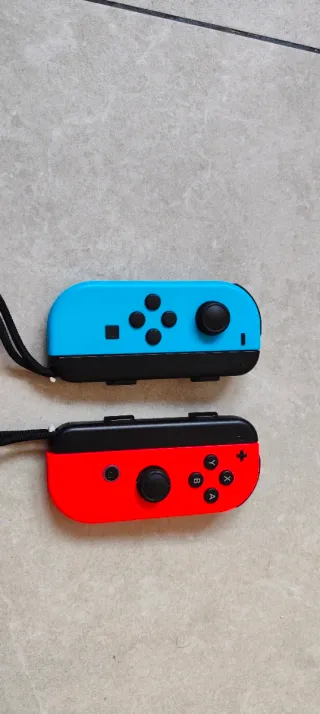 Nintendo Switch Azul y Rojo
