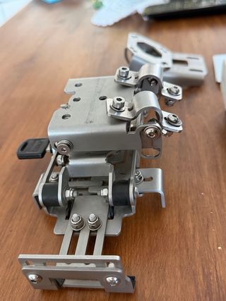 Soporte móvil DR2.CZ giratorio+cargador wireless