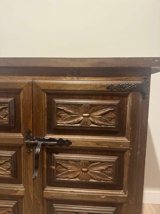 Máquina de coser Alfa en mueble