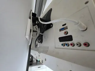 Televisor Toshiba 25 pulgadas Blanco