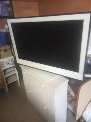 TV Sony Bravia 49 con mando