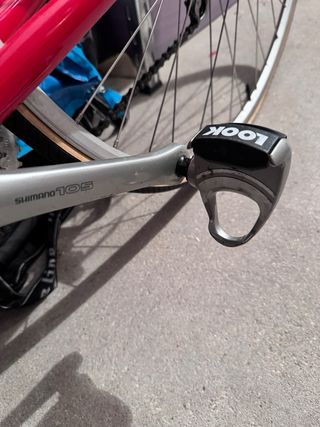 Bicicleta de carretera Zeus Z 410s Roja