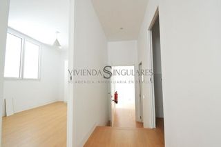 Piso en alquiler en Cruz Roja en Sevilla