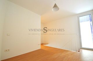 Piso en alquiler en Cruz Roja en Sevilla
