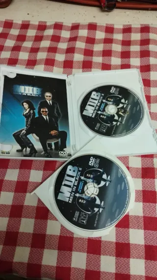 Hombres de Negro II DVD