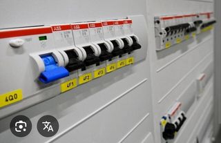 Ayuda con tareas de electricidad / Montaje