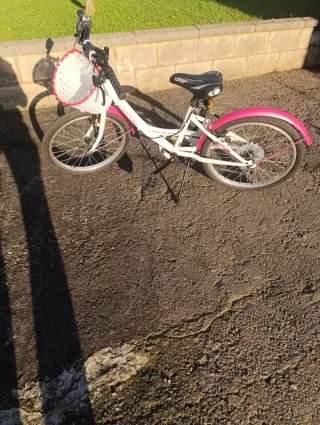 Bicicleta niña Bpro de 20"con cambio como nueva