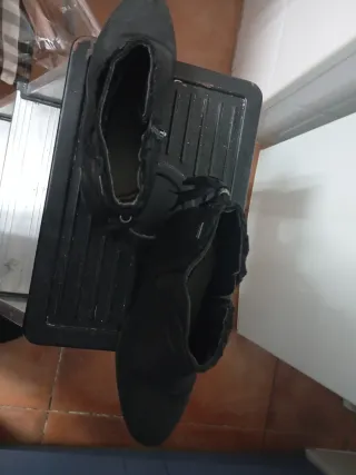 Botines negros con flecos