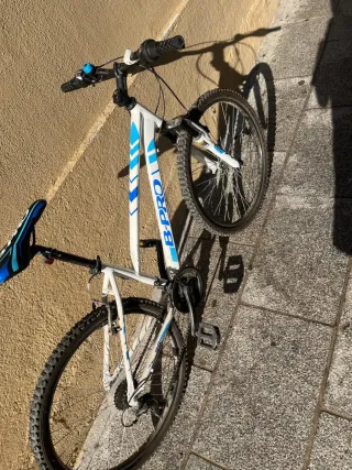 Bicicleta B-Pro 26 Blanca y Azul