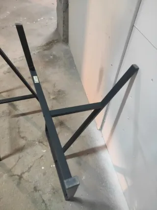 Caballete Metálico Ikea Negro