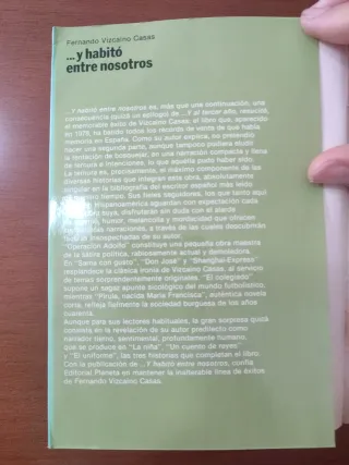 ... y habitó entre nosotros (Colección Fábula...
