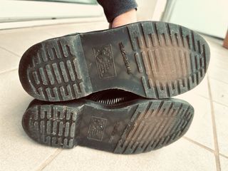 Botines Dr. Martens Joy Division Negros