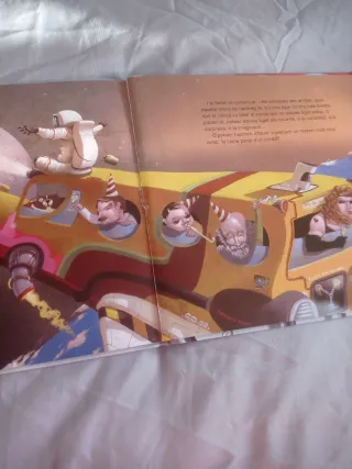 La cara oculta de (l'arribada de l'home a) la L...