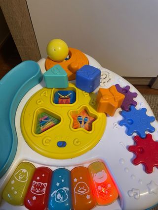 Mesa de actividades infantil Chicco