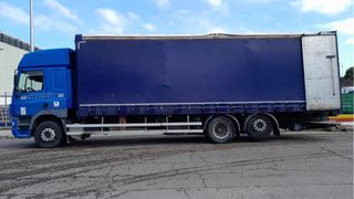 Camión DAF CF 85.380 tres ejes
