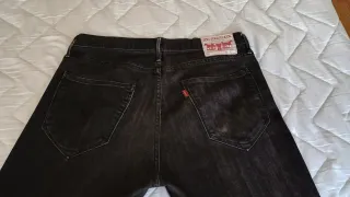 LEVIS vaquero hombre negro