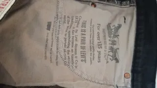 LEVIS vaquero hombre negro