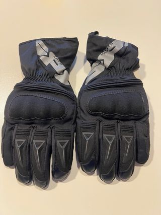 Guanti Moto Neri e Bianchi Moto