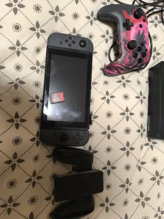 Nintendo Switch + Mario Kart 8 + Mando Zelda