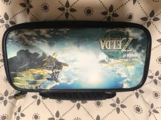 Nintendo Switch + Mario Kart 8 + Mando Zelda