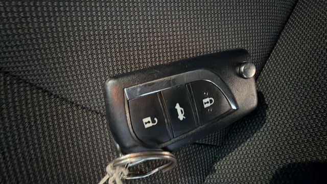 Toyota Corolla 1.5 125 Active Sedan 92 kW (125 CV)