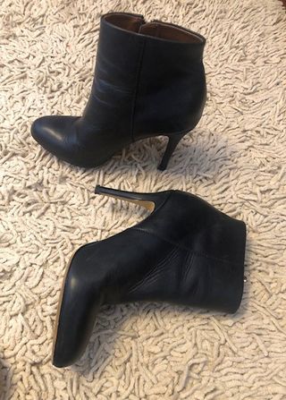 Botines de tacón negros