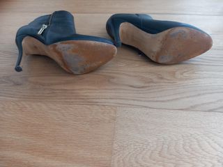 Botines de tacón negros