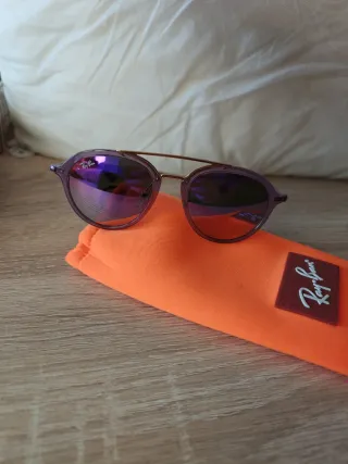 Gafas de sol Ray-Ban moradas