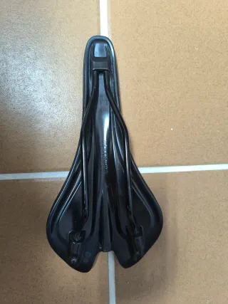 Sillín Giant Contact Forward Negro